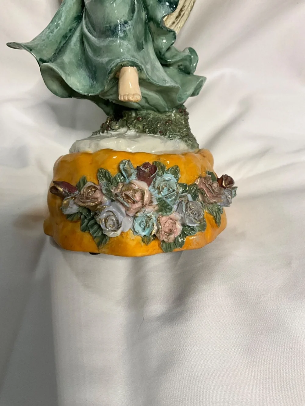 Vintage Dillards Christmas Angel Flowers Hand Painted 'The First Noel' Figurine